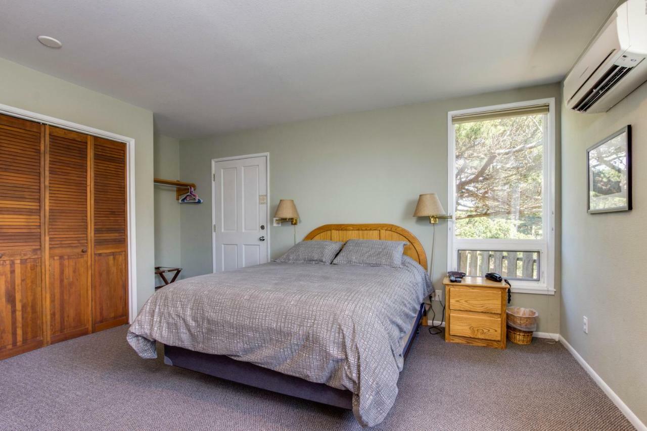 Spindrift Oceanfront Home Bandon Esterno foto