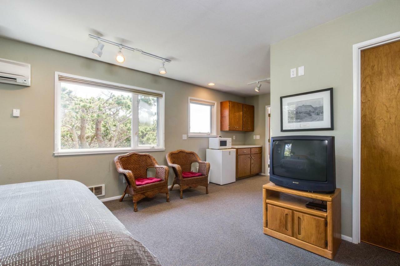 Spindrift Oceanfront Home Bandon Esterno foto